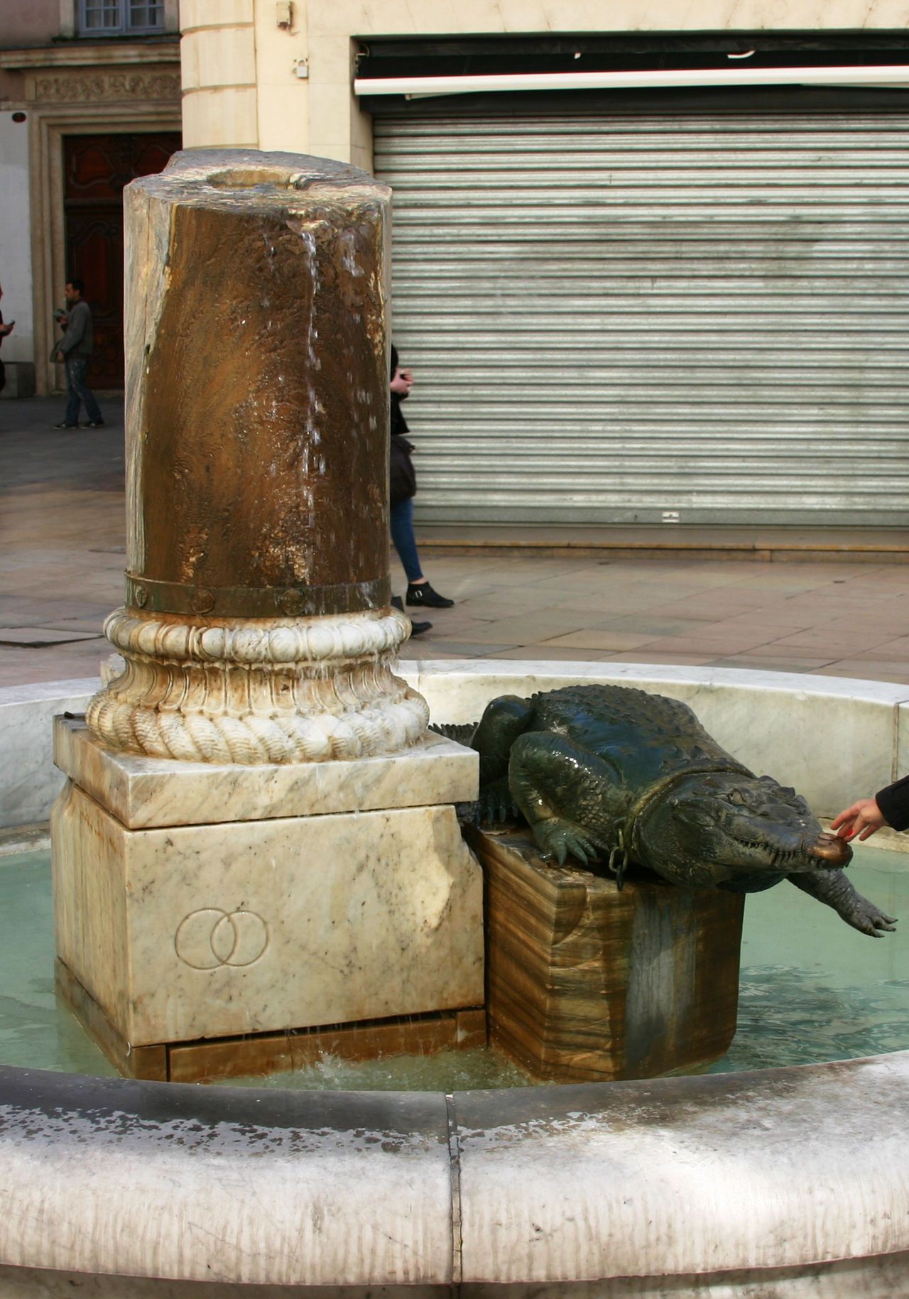 Nîmes